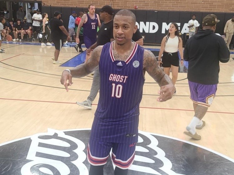 千亿球友会- 魔术状元班凯罗首秀惊艳，黄蜂内线遭完爆  