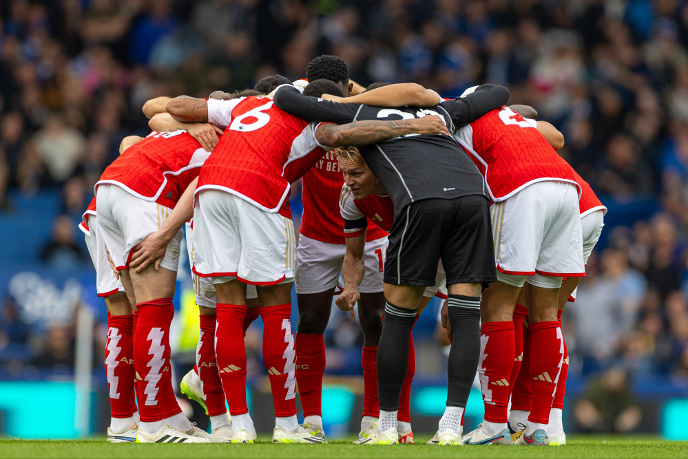 球友会- 曼城三连平领跑优势缩水，阿森纳紧随其后虎视眈眈  